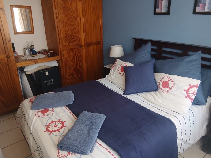5 Bedroom Property for Sale in Queensberry Bay Eastern Cape